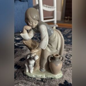 Lladro Shepherdess Figurine in Cream and Gray
